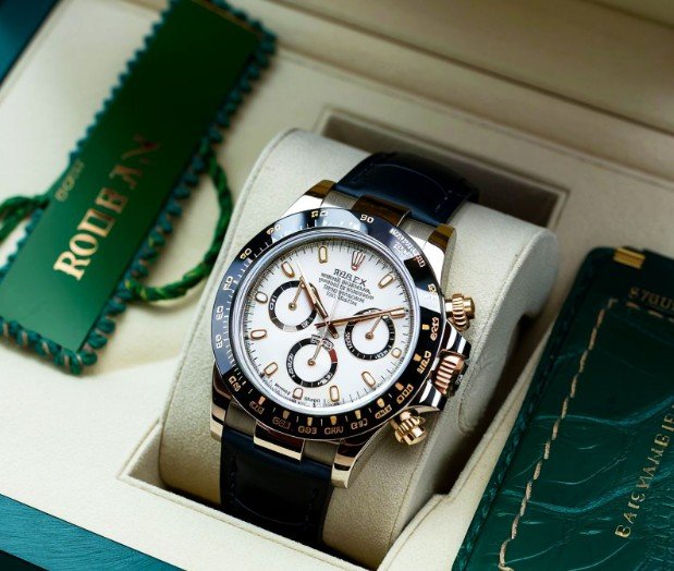 Do Rolex Watches Have Batteries?