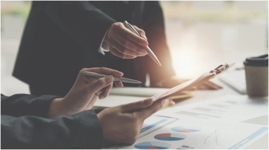 how to fund a small business without investors