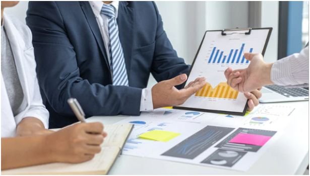 Monitor Financial Health and KPIs